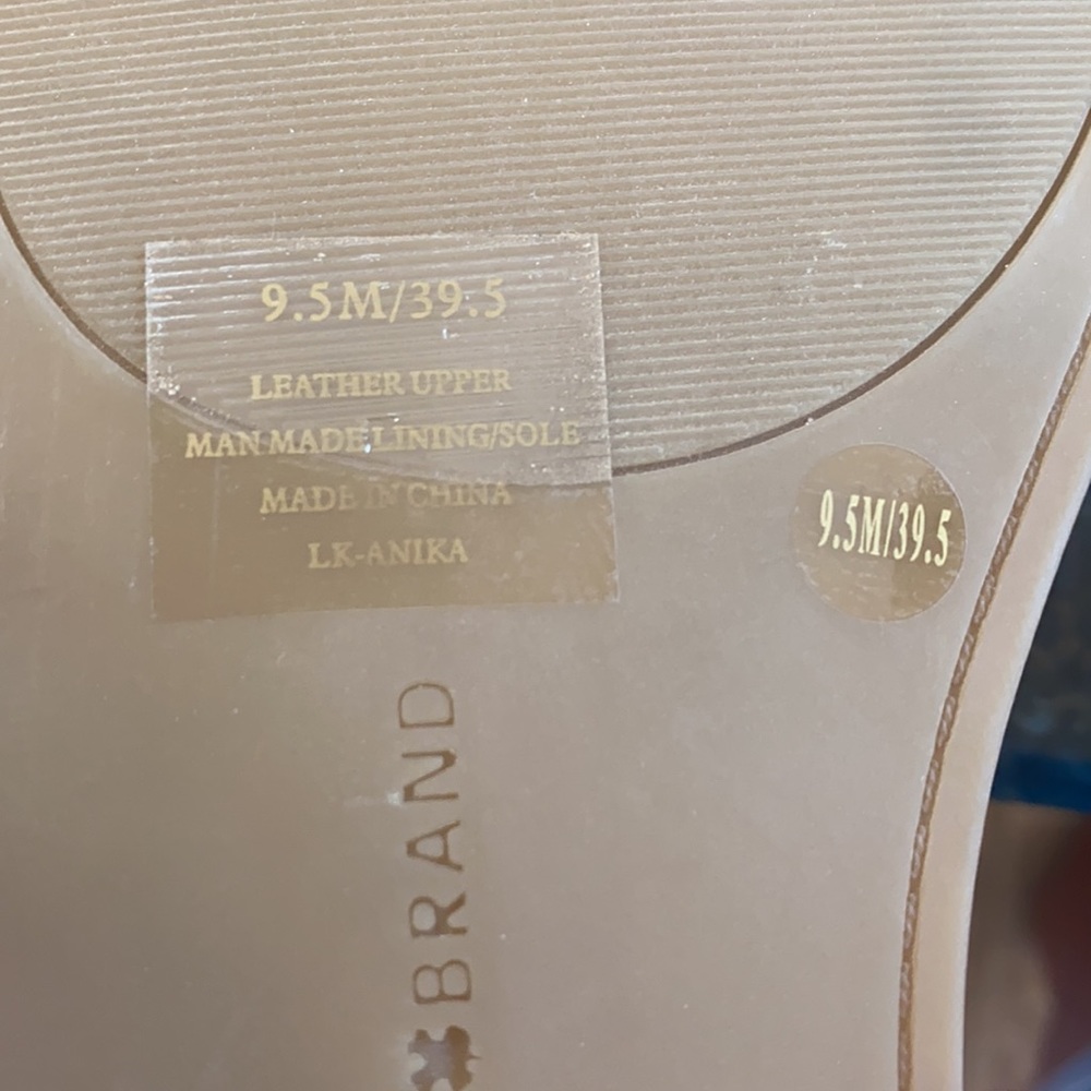 Lucky Brand pair of leather strappy sandals NWOB - Picture 11 of 12